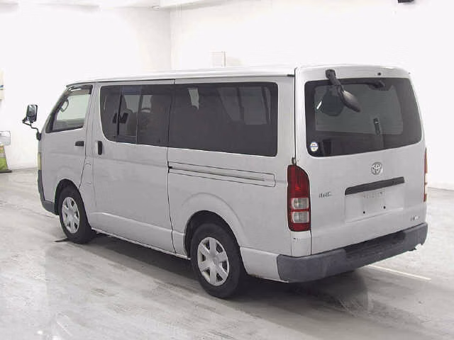TOYOTA REGIUS ACE