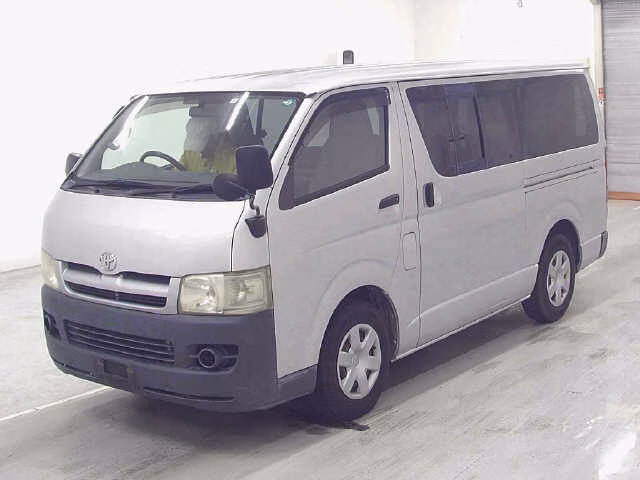 TOYOTA REGIUS ACE