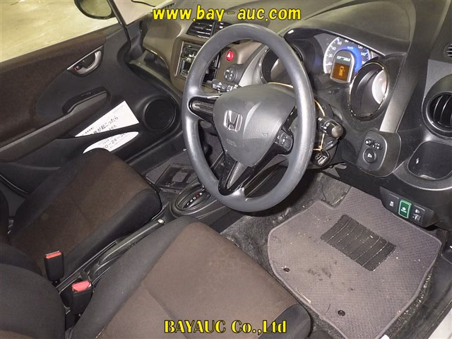 HONDA FIT SHUTTLE
