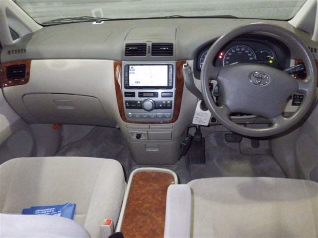 TOYOTA IPSUM