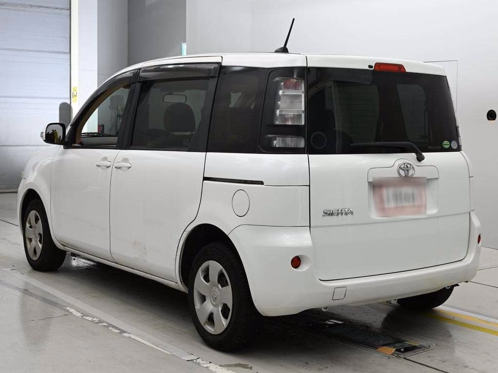 TOYOTA SIENTA