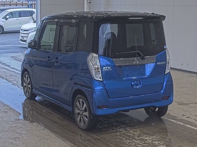 MITSUBISHI EK SPACE