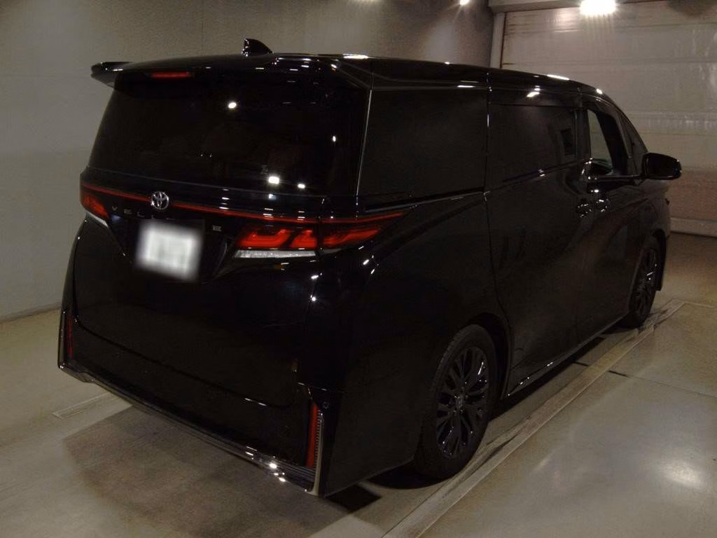 TOYOTA VELLFIRE