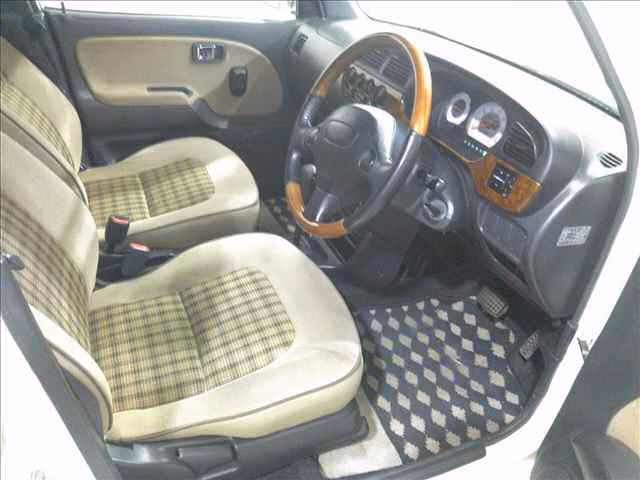 DAIHATSU MIRA GINO
