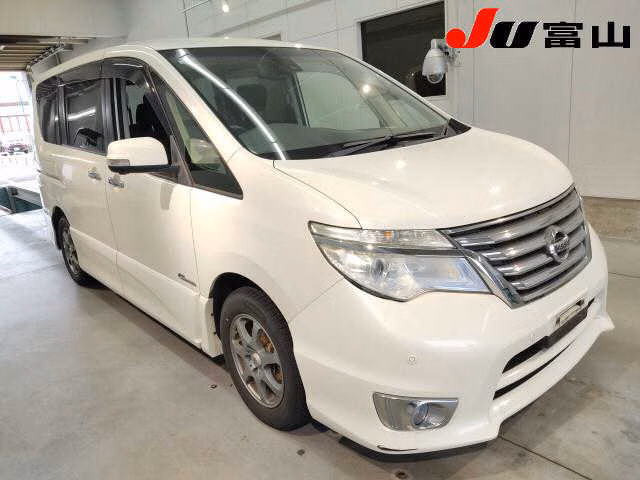 NISSAN SERENA