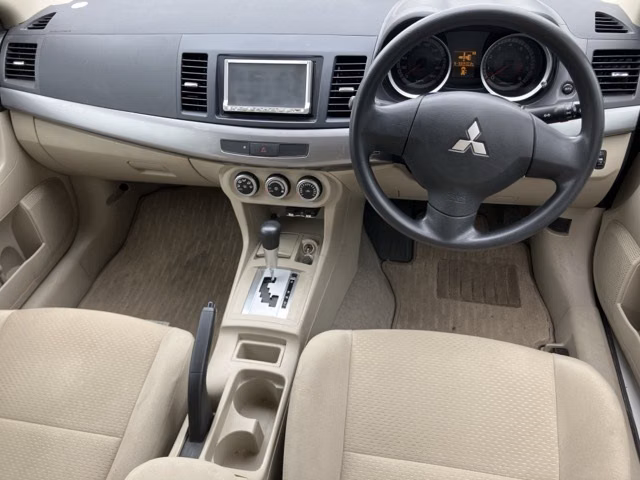 MITSUBISHI GALANT FORTIS