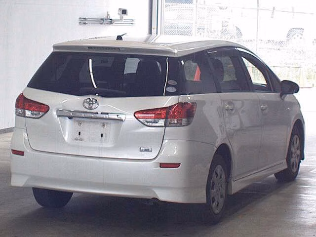 TOYOTA WISH