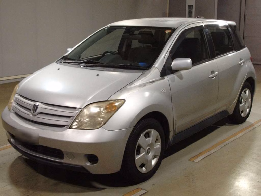 TOYOTA IST