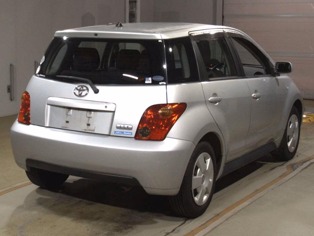 TOYOTA IST