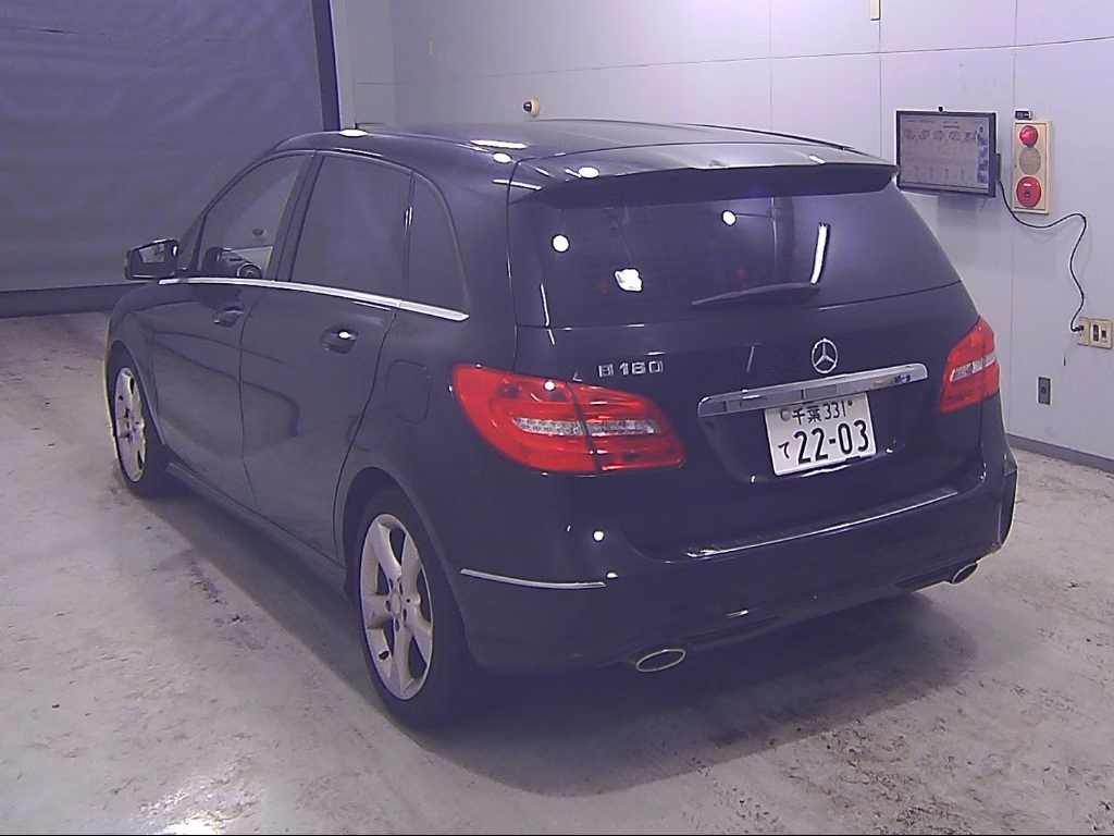 MERCEDES-BENZ B-CLASS