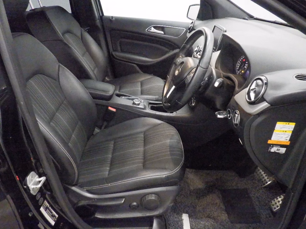 MERCEDES-BENZ B-CLASS