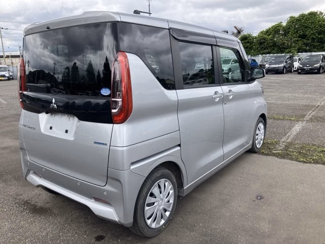 MITSUBISHI EK SPACE