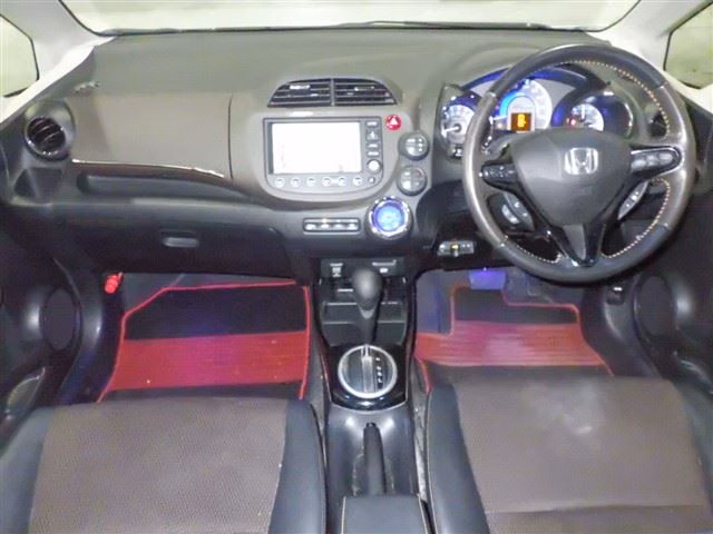 HONDA FIT SHUTTLE