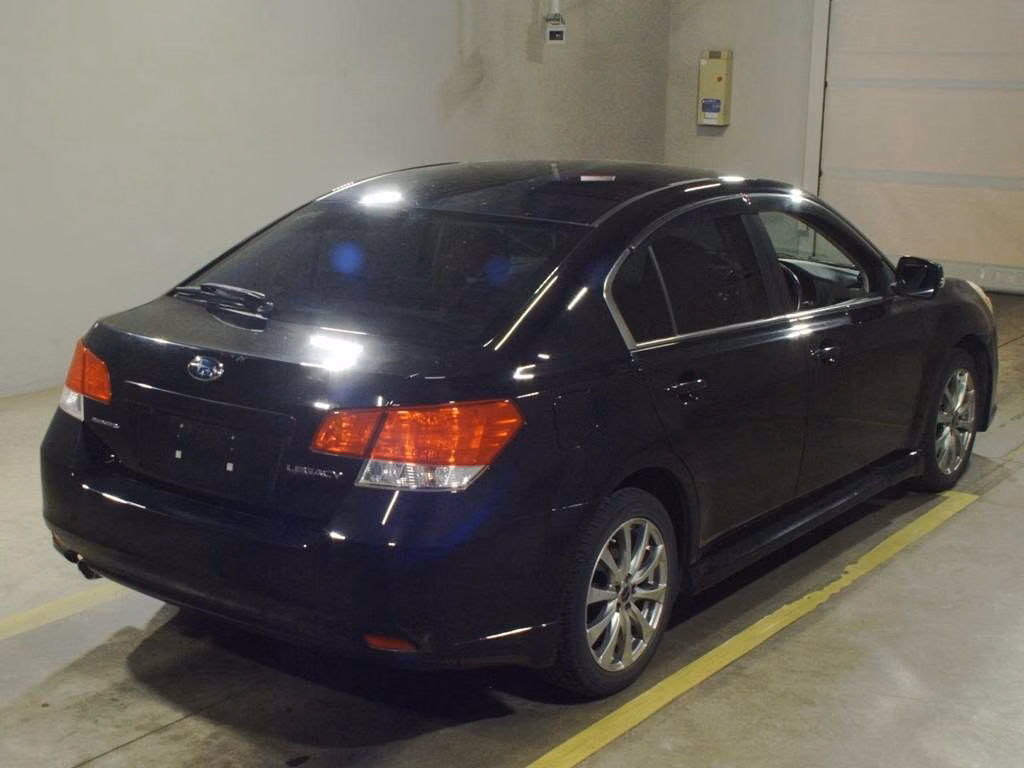 SUBARU LEGACY B4
