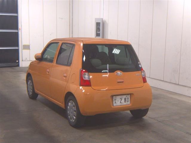 DAIHATSU ESSE