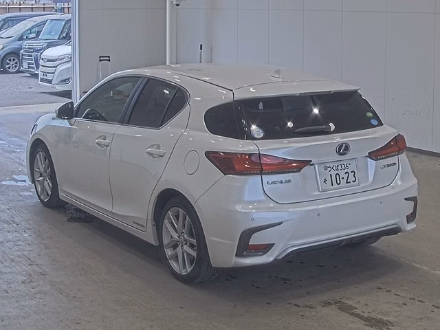 LEXUS CT200H