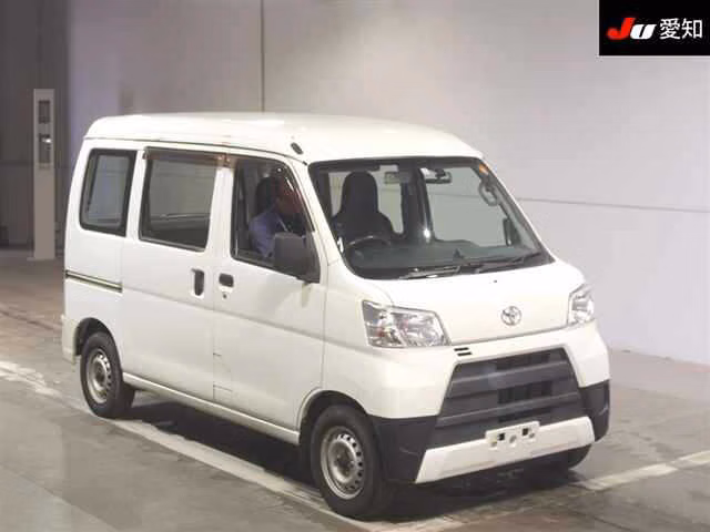TOYOTA PIXIS VAN