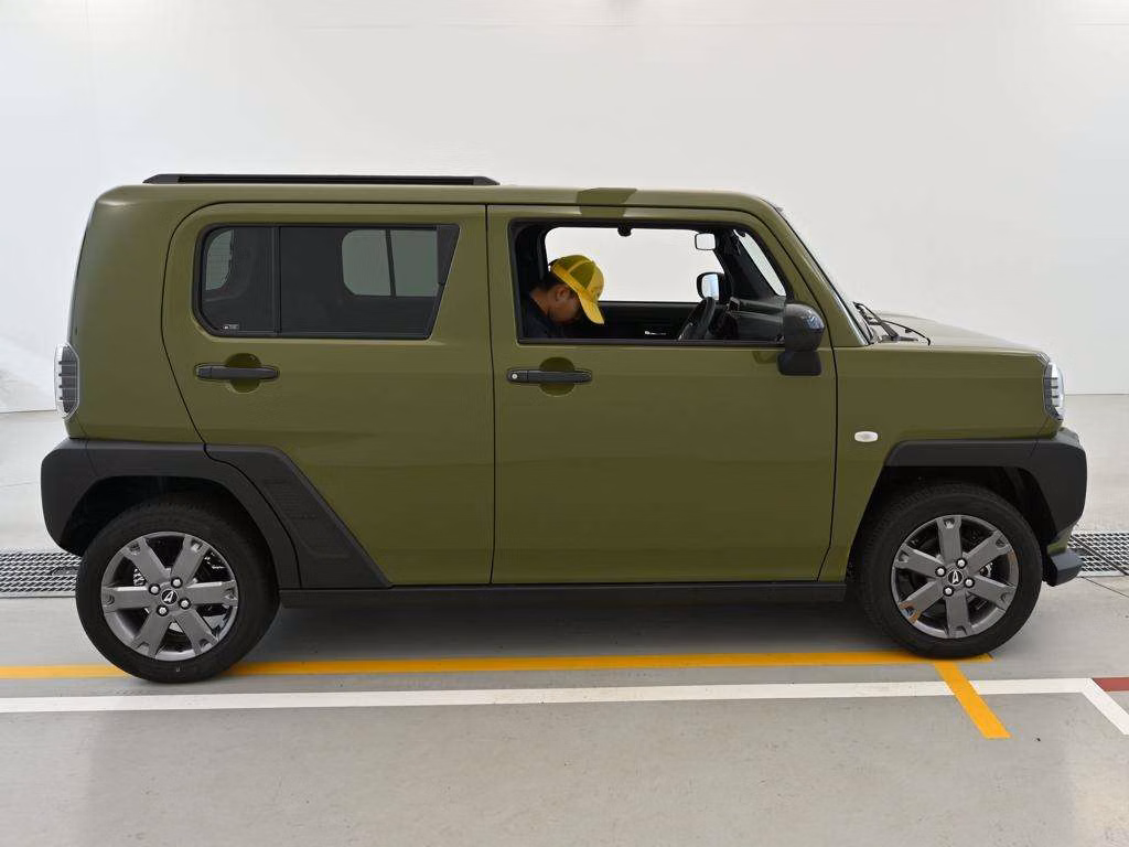 DAIHATSU TAFT