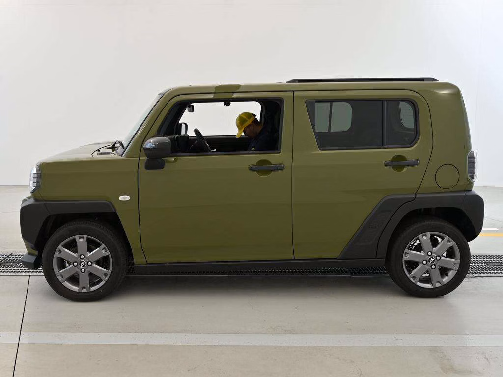 DAIHATSU TAFT
