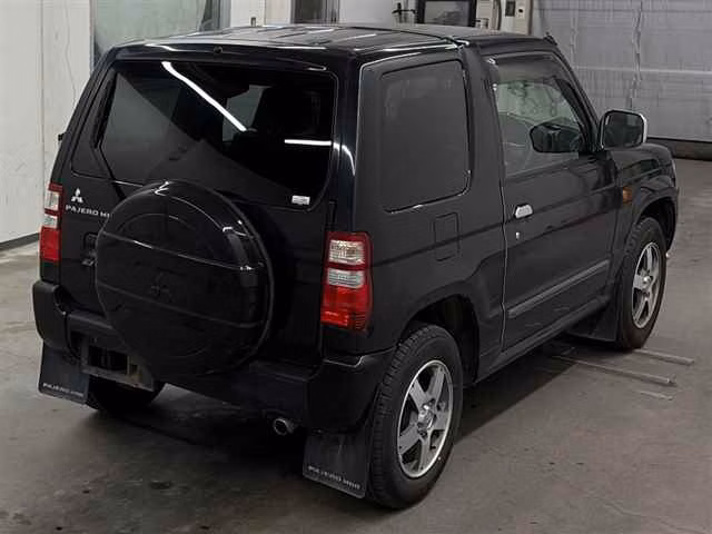 MITSUBISHI PAJERO MINI