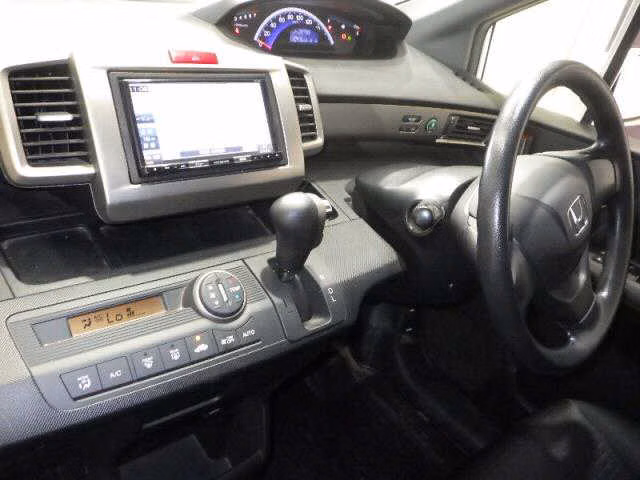 HONDA FREED SPIKE