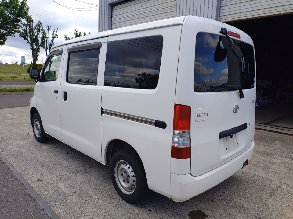 TOYOTA LITE ACE