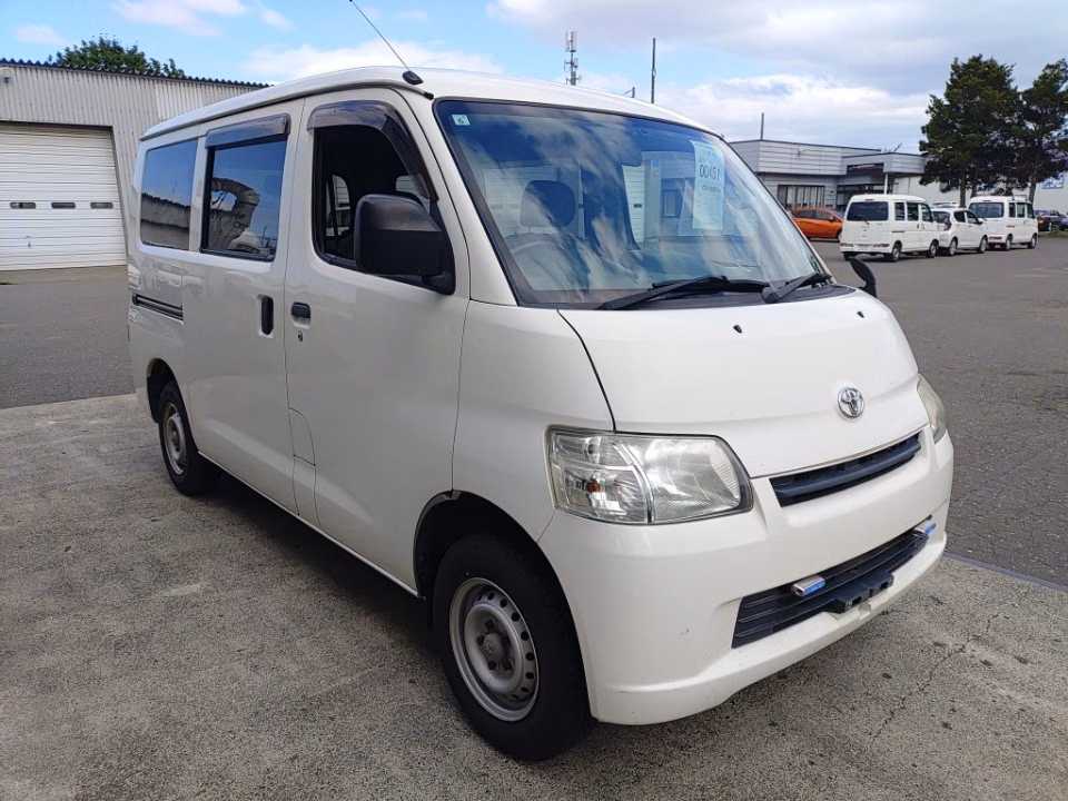 TOYOTA LITE ACE