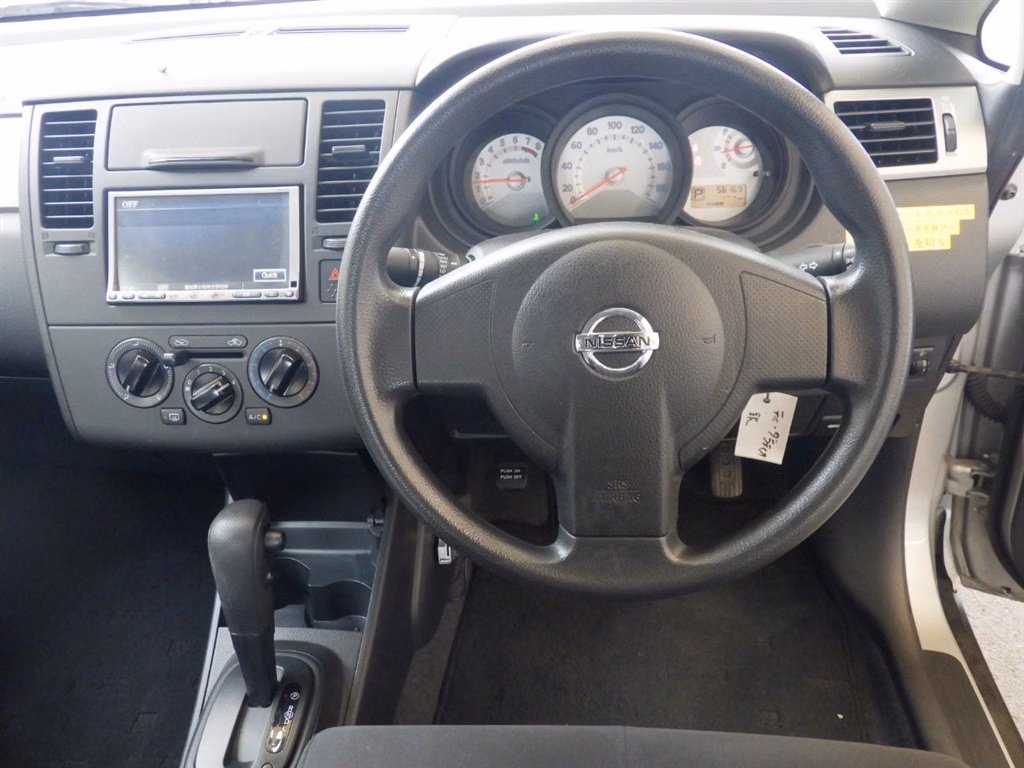NISSAN TIIDA LATIO