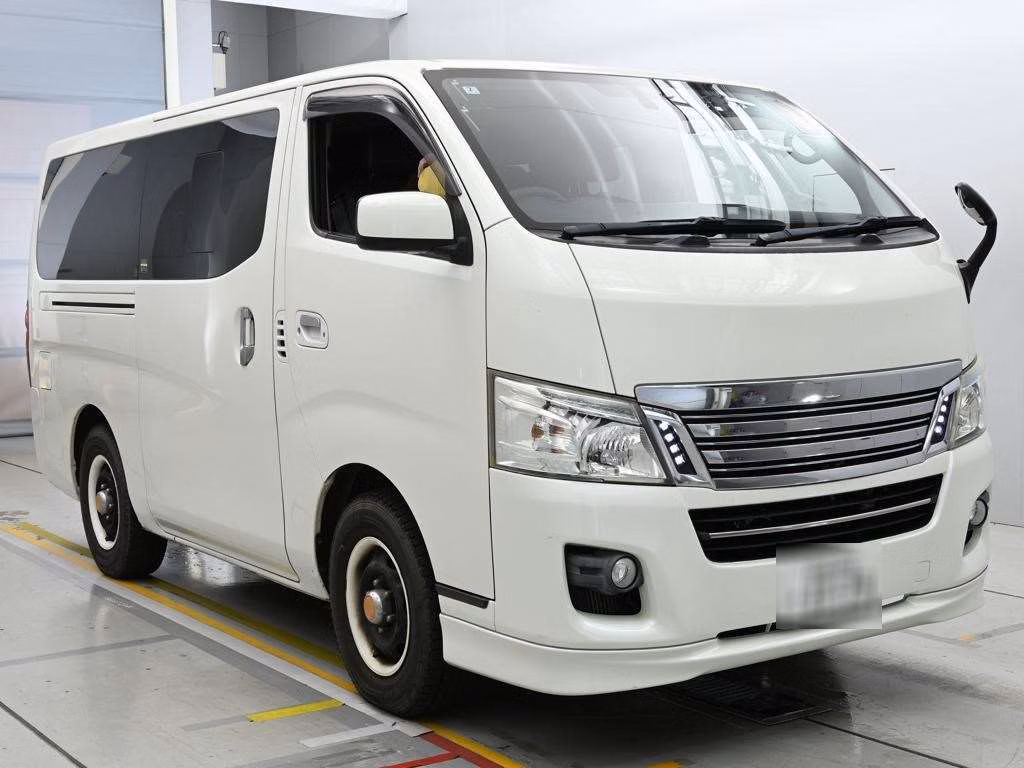 NISSAN NV350 CARAVAN