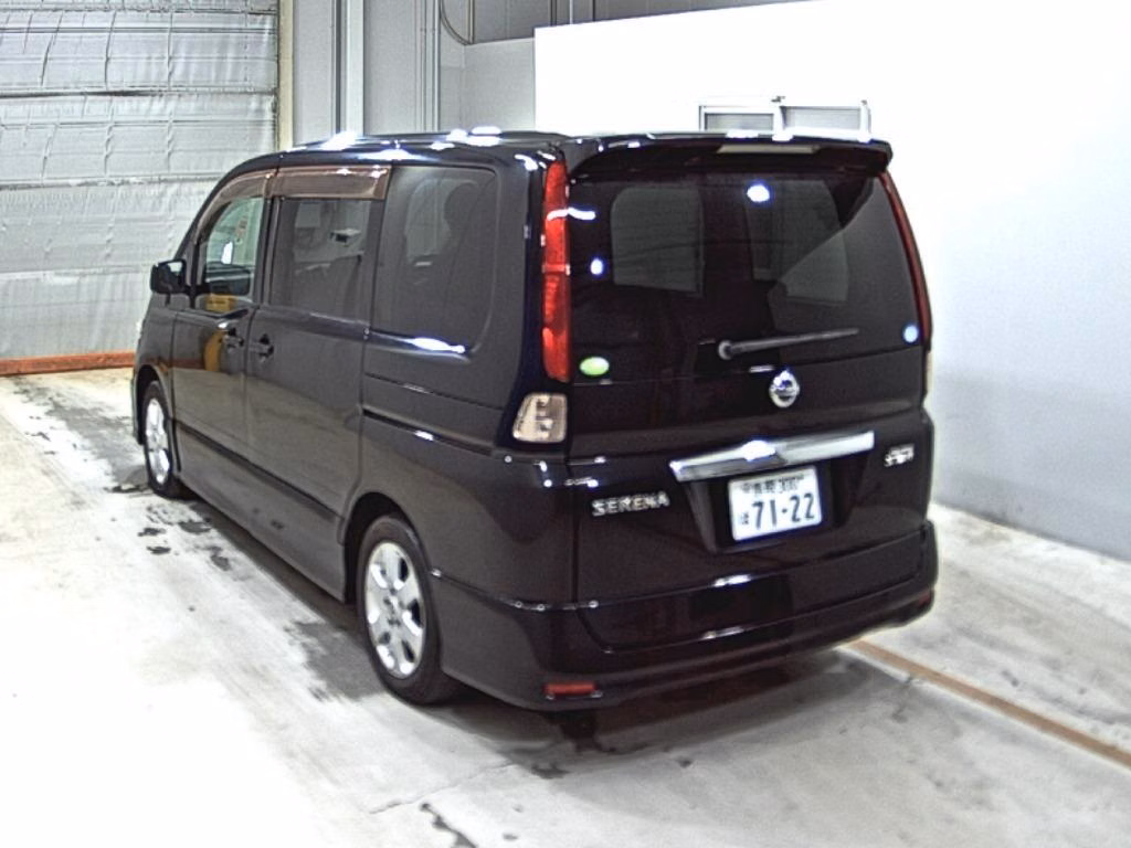 NISSAN SERENA