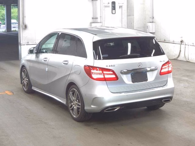 MERCEDES-BENZ B-CLASS