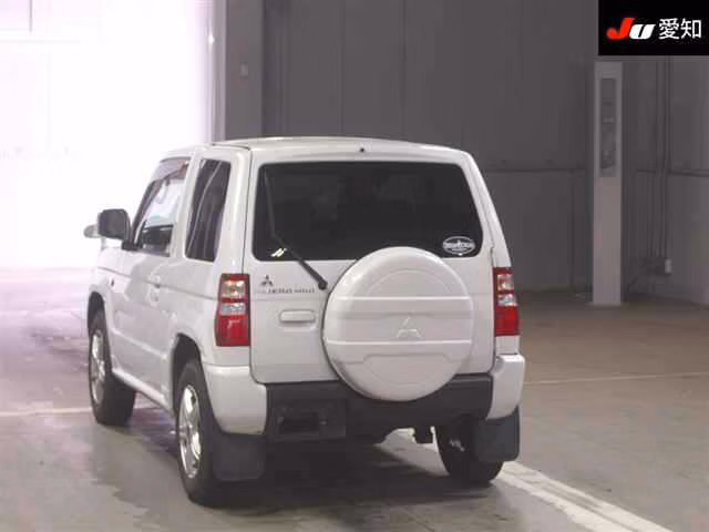 MITSUBISHI PAJERO MINI