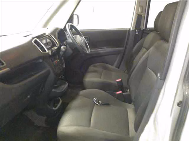MITSUBISHI DELICA D:2