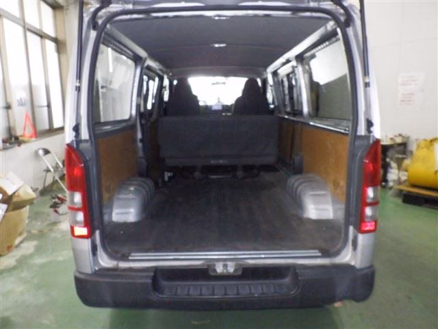 TOYOTA REGIUS ACE