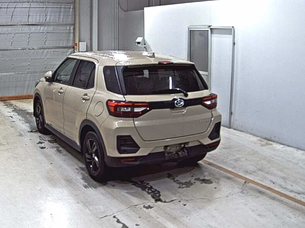DAIHATSU ROCKY