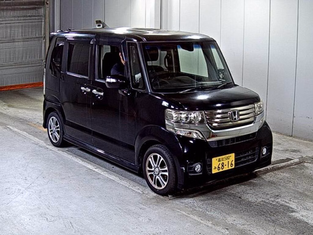 HONDA N-BOX