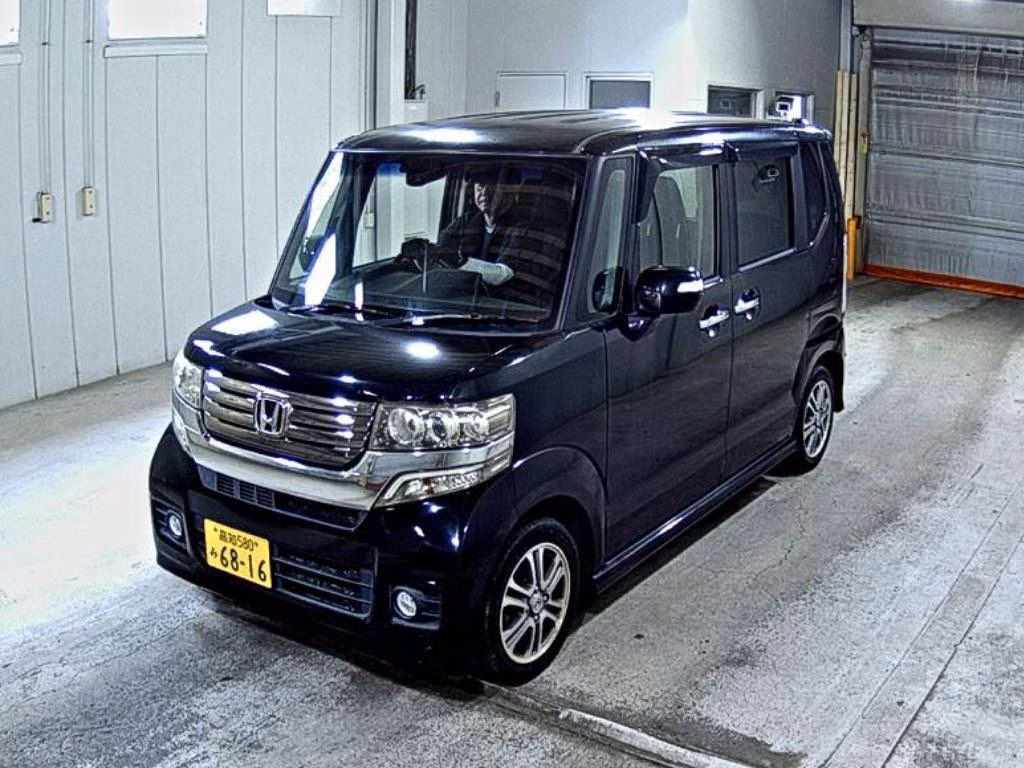 HONDA N-BOX
