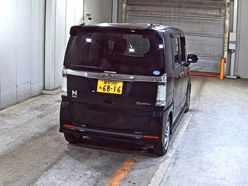 HONDA N-BOX