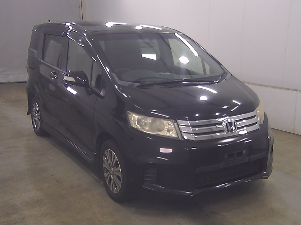 HONDA FREED SPIKE