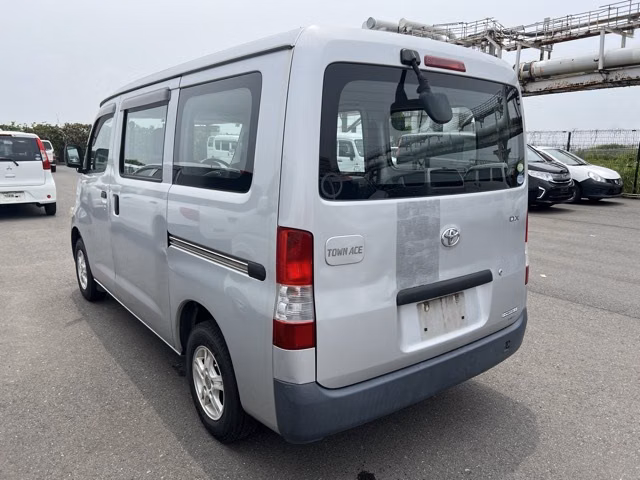 TOYOTA TOWN ACE