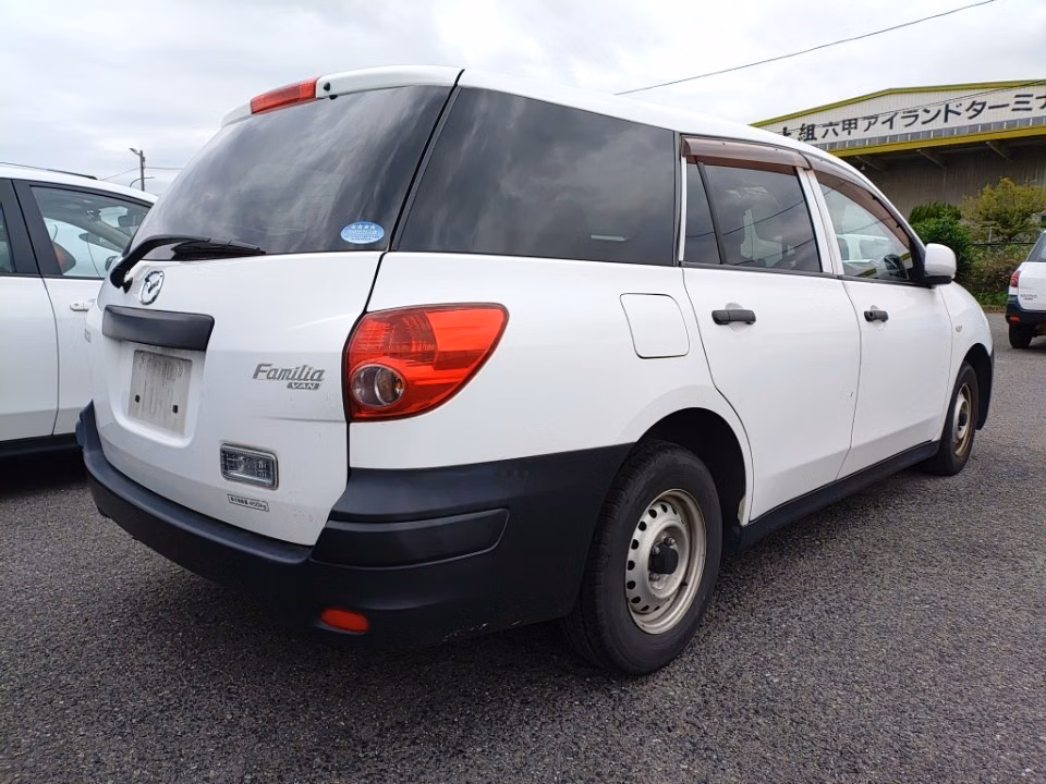 MAZDA FAMILIA