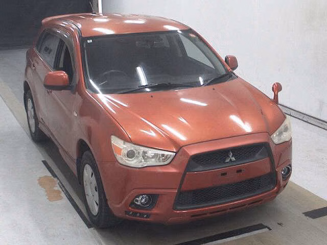 MITSUBISHI RVR