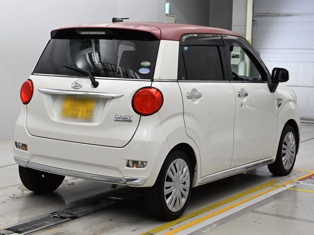 DAIHATSU CAST