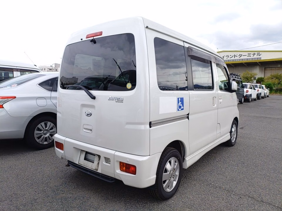 DAIHATSU ATRAI