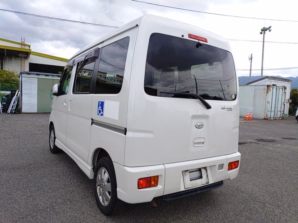 DAIHATSU ATRAI