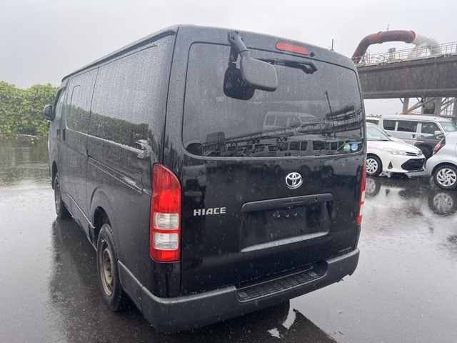 TOYOTA REGIUS ACE