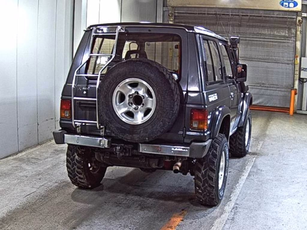 MITSUBISHI PAJERO