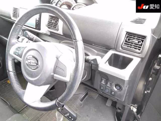 DAIHATSU WAKE