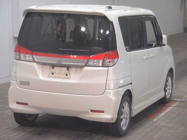 MITSUBISHI DELICA D:2