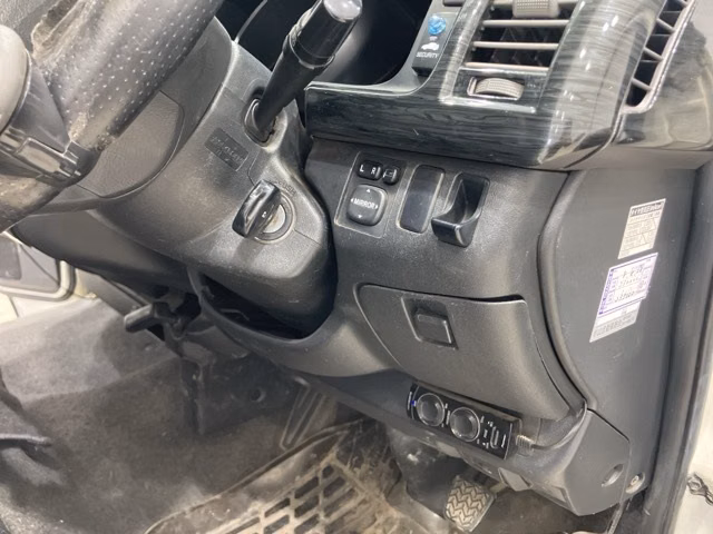 TOYOTA REGIUS ACE